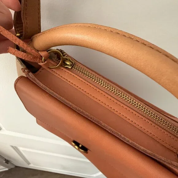 Madewell The Mini Abroad Crossbody Bag - Picture 4 of 6